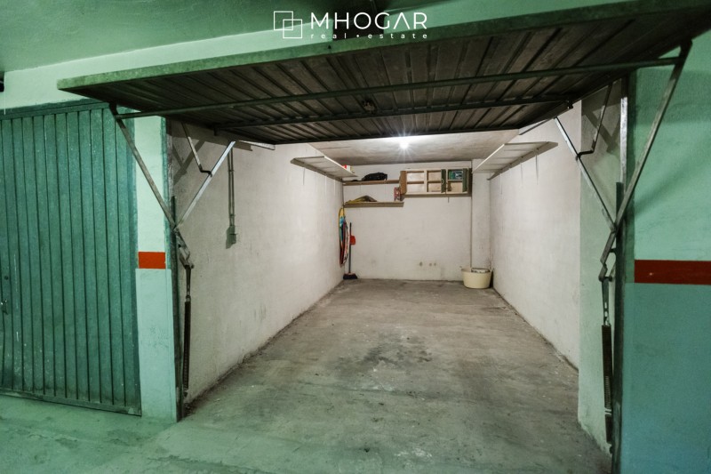 Calpe-Garaje cerrado a la venta, avenida Gabriel Miró, en el centro de Calpe!